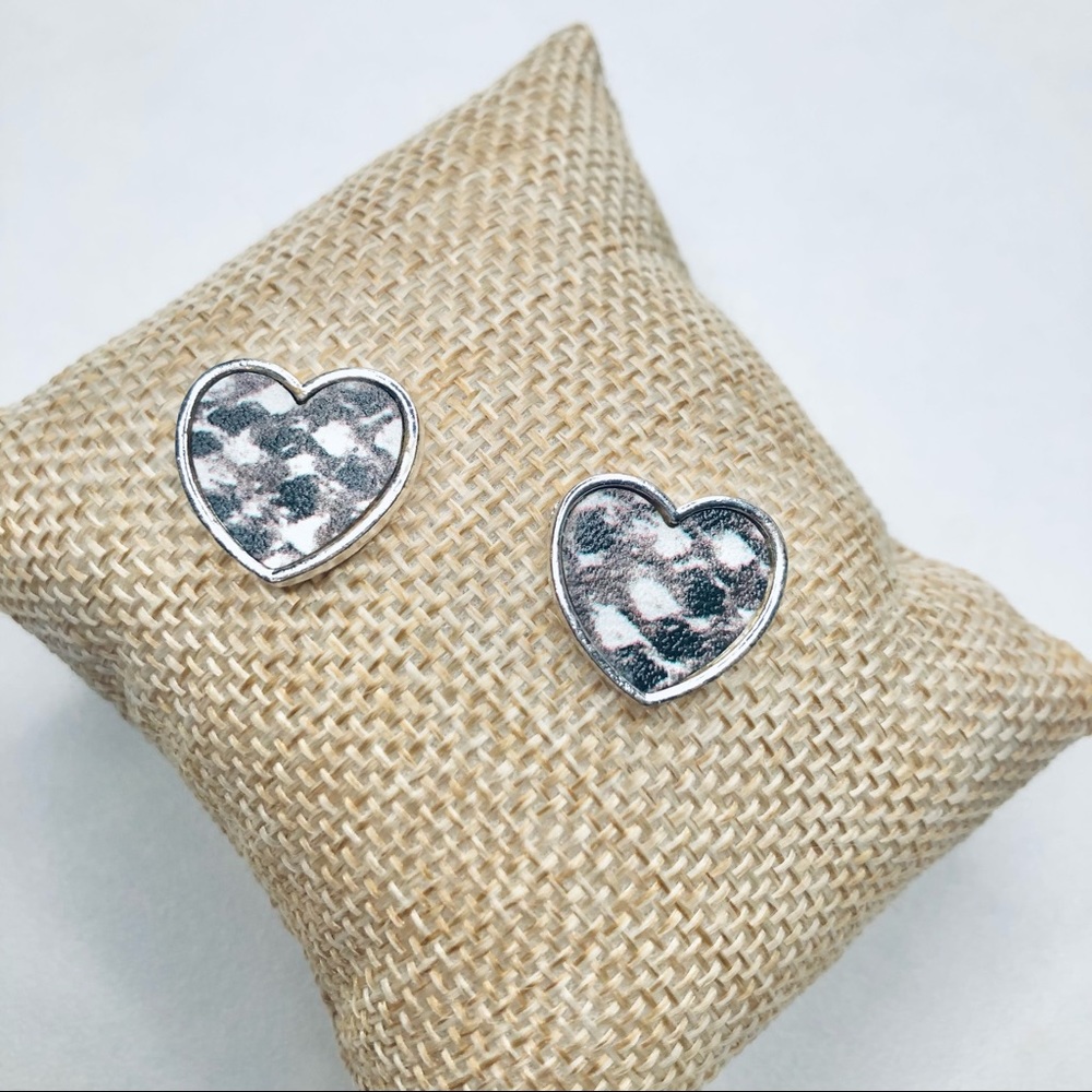 Bindi Earrings - image 1